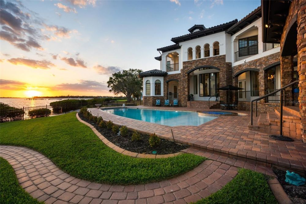 houses-for-sale-longboat-key-fl-with-luxury-coastal-options-big-0