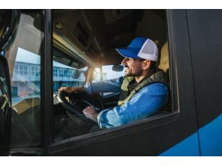 truck-u-cdl-training-start-your-driving-career-near-you-small-1