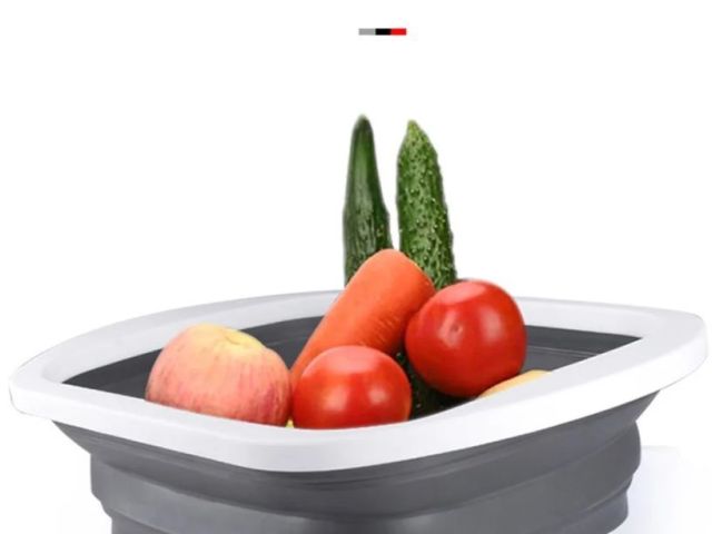 foldable-cutting-board-with-drain-baske
