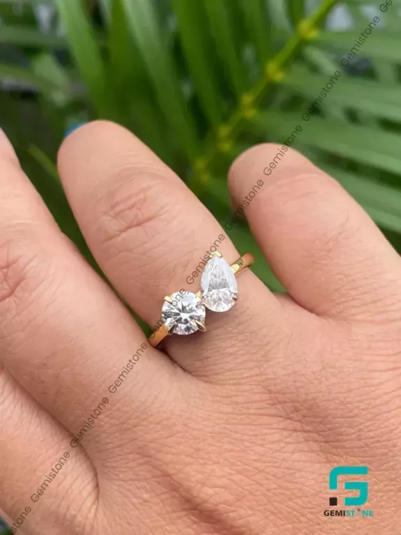 toi-et-moi-pear-round-moissanite-women-engagement-ring-big-0