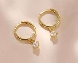 designer-earrings-wholesale-for-jewelry-resellers