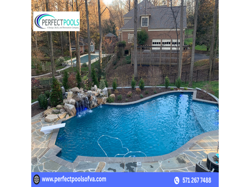 creative-pool-remodeling-ideas-for-small-backyards-small-0