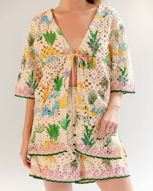 beachwear-stylish-comfortable-vacation-essentials-big-2