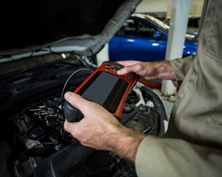 vehicle-diagnostics-solutions-by-sparq-for-smart