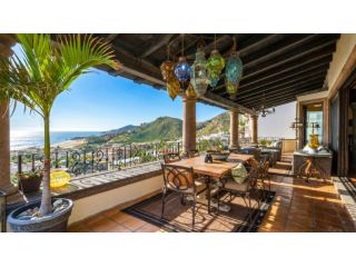 top-rated-cabo-vacation-rentals-small-1
