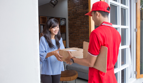 premium-parcel-delivery-service-secure-timely-and-effortless-big-0