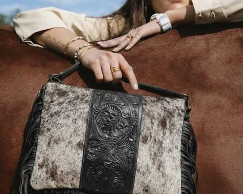 buy-genuine-leather-crossbody-bag-montanaco-clothing