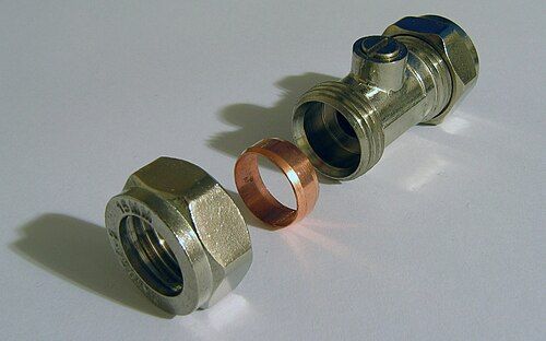 compression-fittings-for-beverage-tubing-distributor-in-usa-big-0