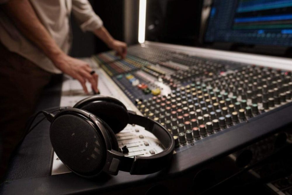 master-the-art-of-professional-sound-finishing-big-0