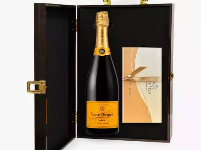 looking-for-champagne-gift-delivery-in-massachusetts-shop-now