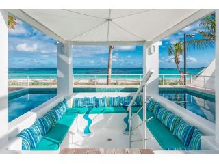 luxury-private-villas-for-your-st-maarten-escape-small-3