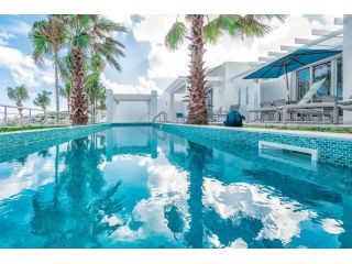 luxury-private-villas-for-your-st-maarten-escape-small-4