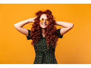curly-haircut-in-nyc-defined-style-experience-at-heelsnboots-small-0