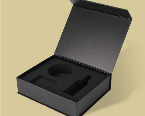 custom-boxes-with-soft-foam-inserts
