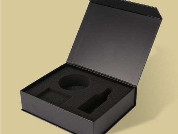 custom-boxes-with-soft-foam-inserts