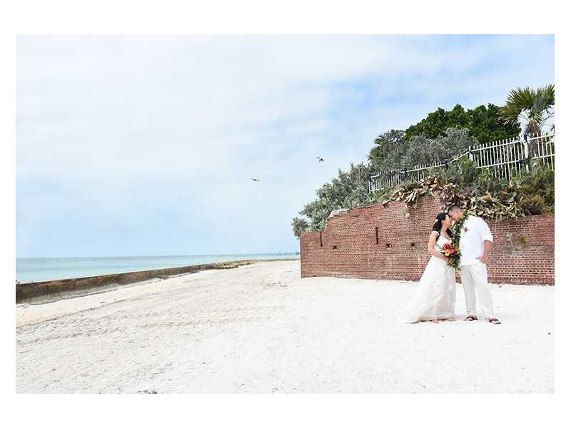 experienced-key-west-wedding-coordinator-small-1