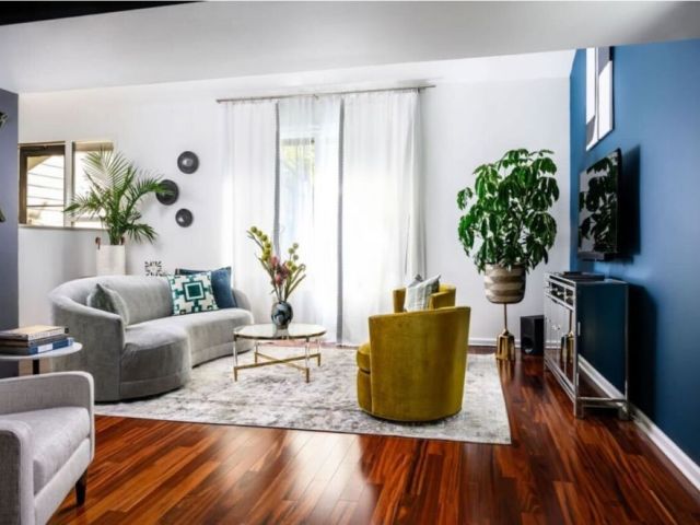 luxury-statement-wall-decor-chevy-chase
