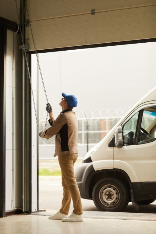 expert-garage-door-installation-in-san-fernando-hnm-garage-door-big-0