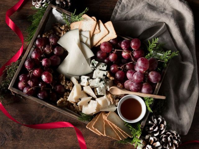 mothers-day-charcuterie-board-a-delicious-gift-shell-love