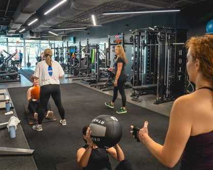 how-do-small-group-training-classes-help
