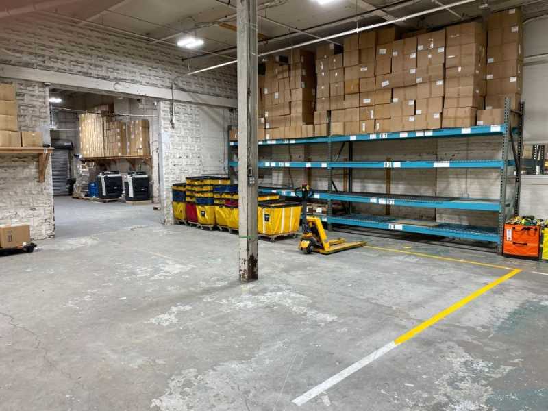expert-fulfillment-done-right-delivered-fast-small-0