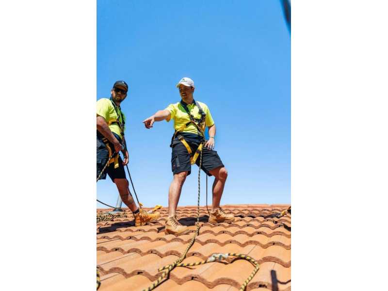repointing-tile-roofc-small-0