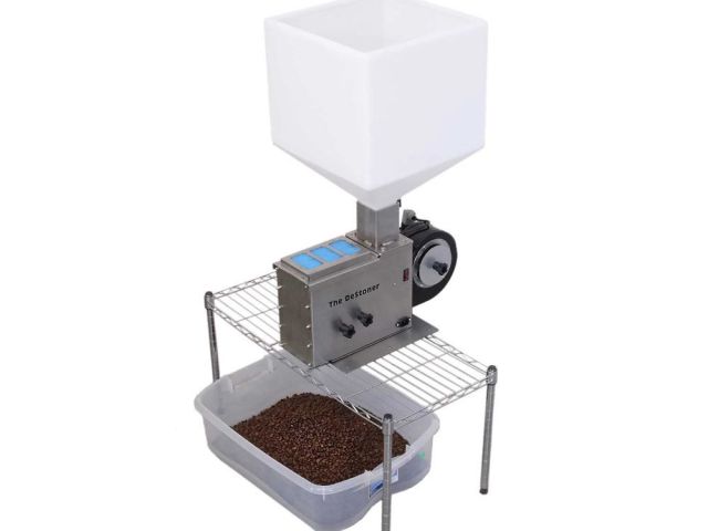ensure-clean-processing-with-an-efficient-coffee-destoner