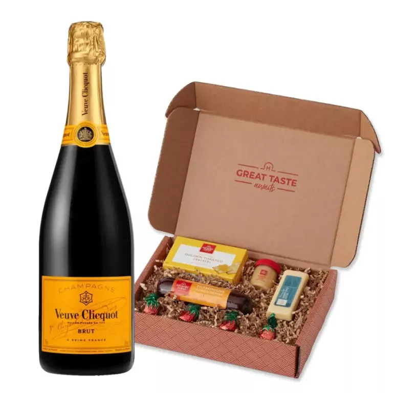 classic-gourmet-gifting-with-hickory-farms-gift-baskets-big-0
