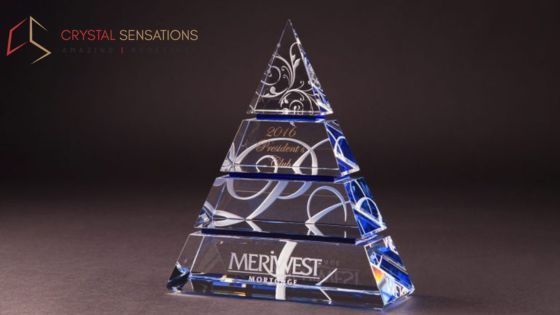 elegant-engraved-crystal-awards-for-timeless-recognition-big-0