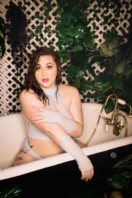boudoir-photographer-in-tacoma-by-strawberry-boudoir-photography-big-0