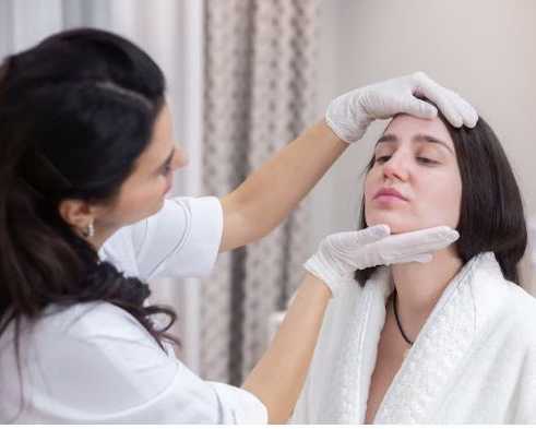 dermaplaning-facial-benefits-for-smooth-and-radiant-skin