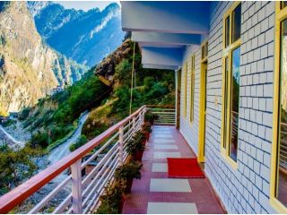 best-homestay-near-joshimath-ganga-resort-homely-stay-small-1