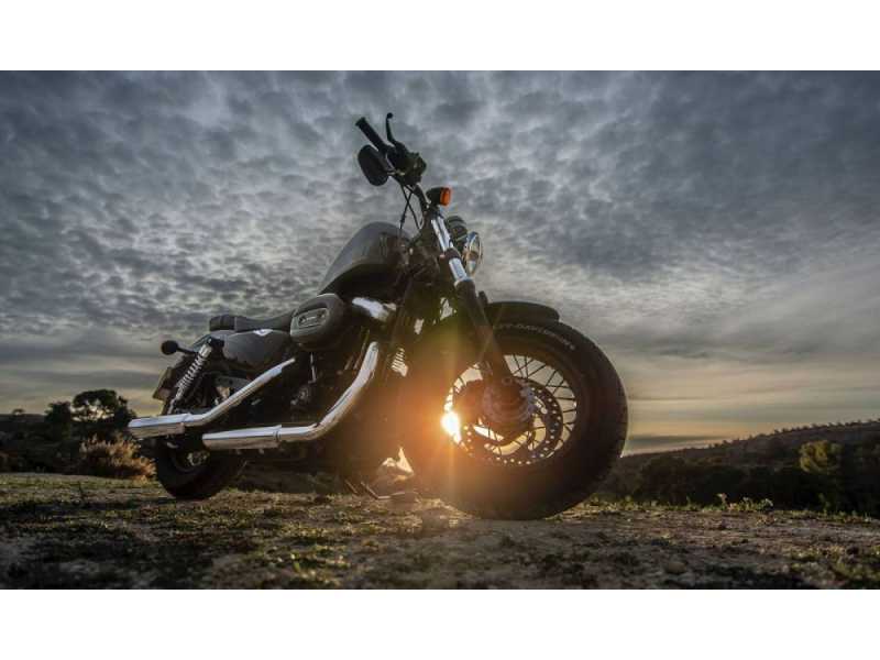 harley-road-king-overview-features-and-ride-experience-small-0