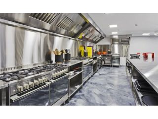 restaurant-kitchen-equipment-commercial-kitchens-small-0