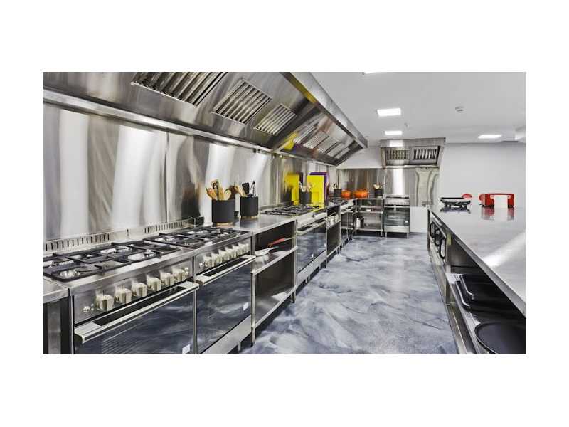 restaurant-kitchen-equipment-commercial-kitchens-small-0