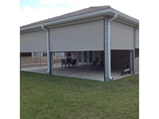 powered-patio-screen-doors-small-0