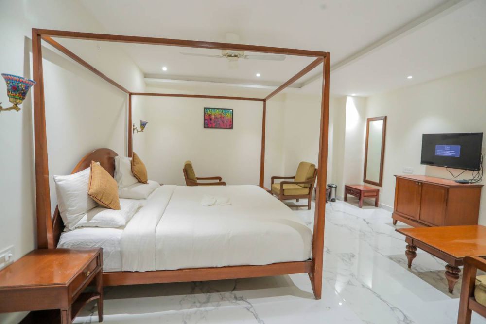 top-family-hotels-in-gwalior-white-seasons-big-2