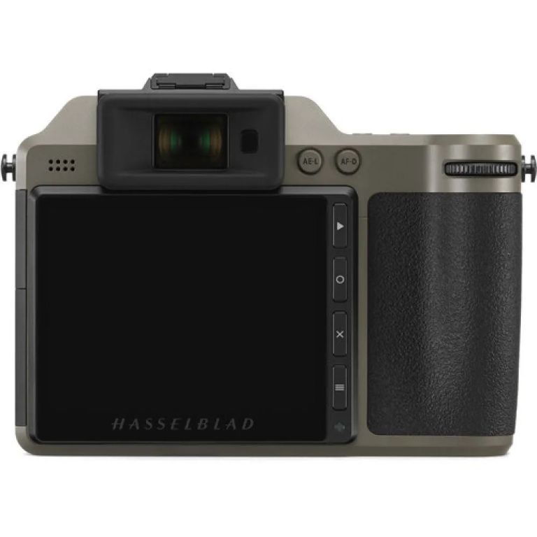 hasselblad-x2d-100c-earth-explorer-limited-edition-kit-big-1