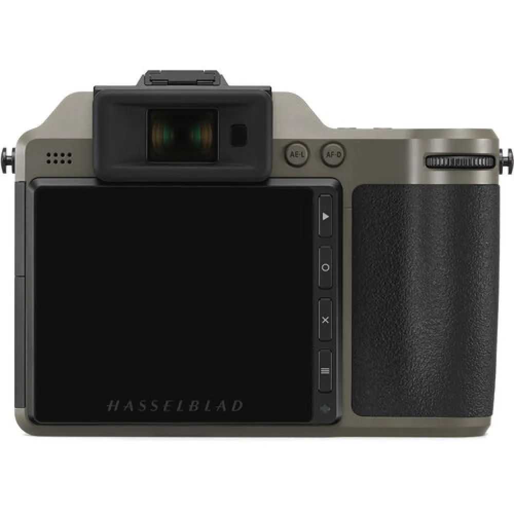 hasselblad-x2d-100c-earth-explorer-limited-edition-kit-big-1