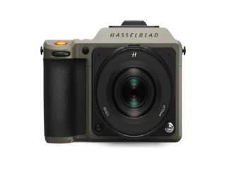 hasselblad-x2d-100c-earth-explorer-limited-edition-kit-small-0