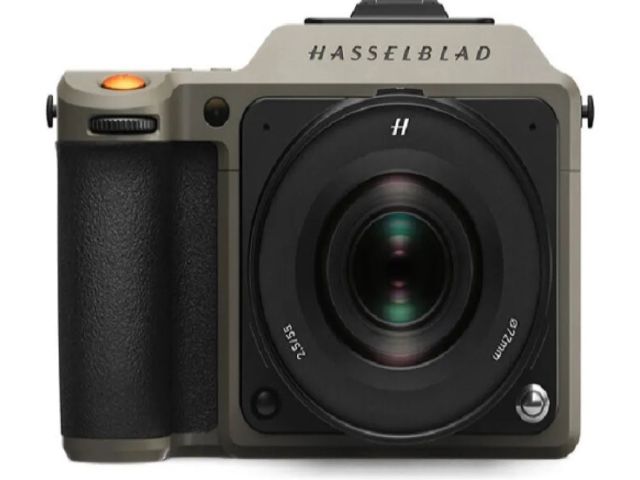 hasselblad-x2d-100c-earth-explorer-limited-edition-kit