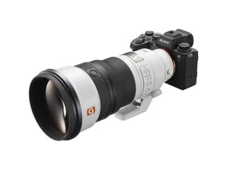 sony-fe-300mm-f28-gm-oss-lens-sony-e-small-3
