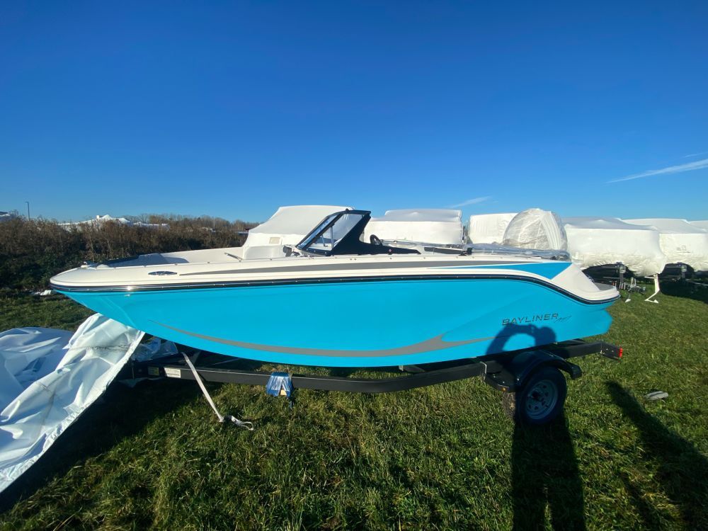 2025-bayliner-element-e17-new-bowrider-boat-big-0