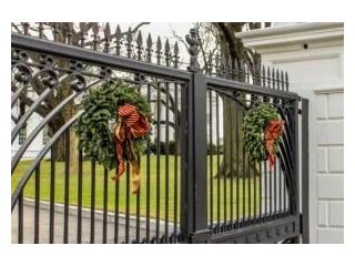 aluminum-fencing-medina-oh-durable-stylish-fence-install-small-0