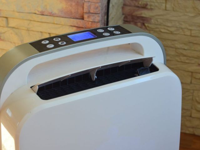 maximize-space-with-ceiling-dehumidifiers