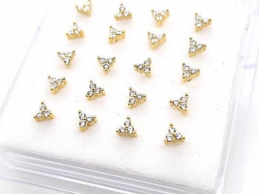 dangle-nose-piercings-elegant-trendy-styles