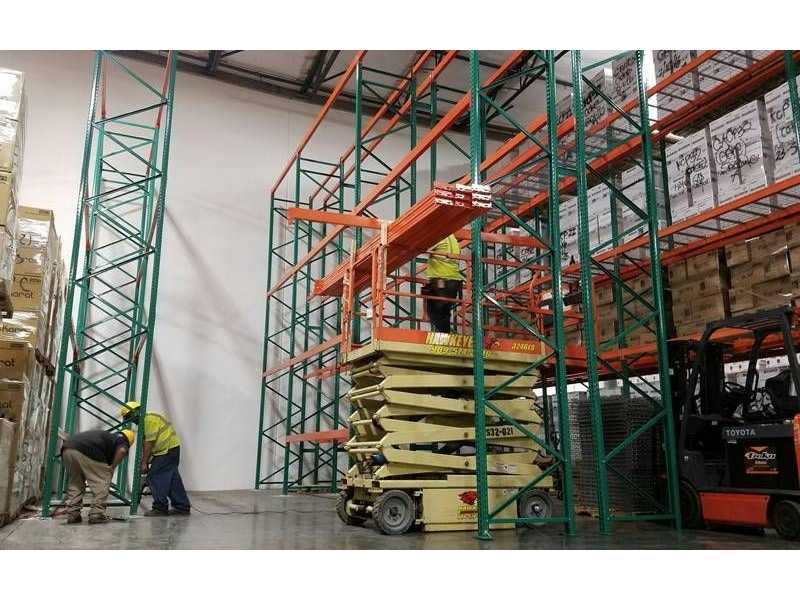 durable-racking-beams-for-industrial-and-commercial-use-small-0
