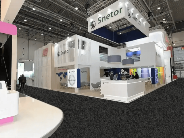 custom-40x40-exhibit-booth-designs-for-large-scale-exhibitions