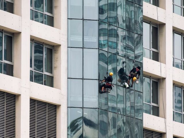 professional-window-cleaning-services-for-homes-call-today