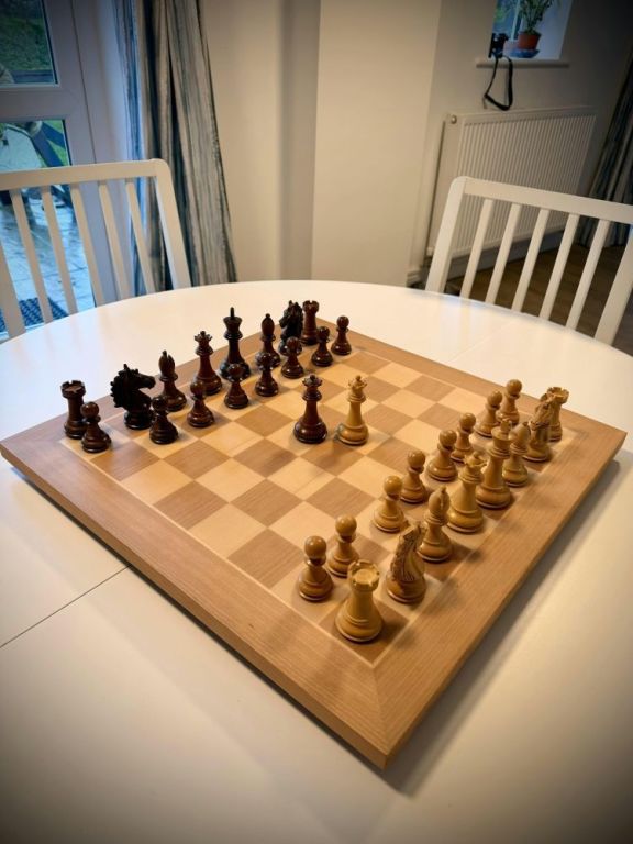 buy-best-electronic-chess-set-for-smart-play-chessnut-big-0